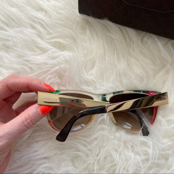 Floral Gucci Sunglasses EUC - Picture 2 of 9